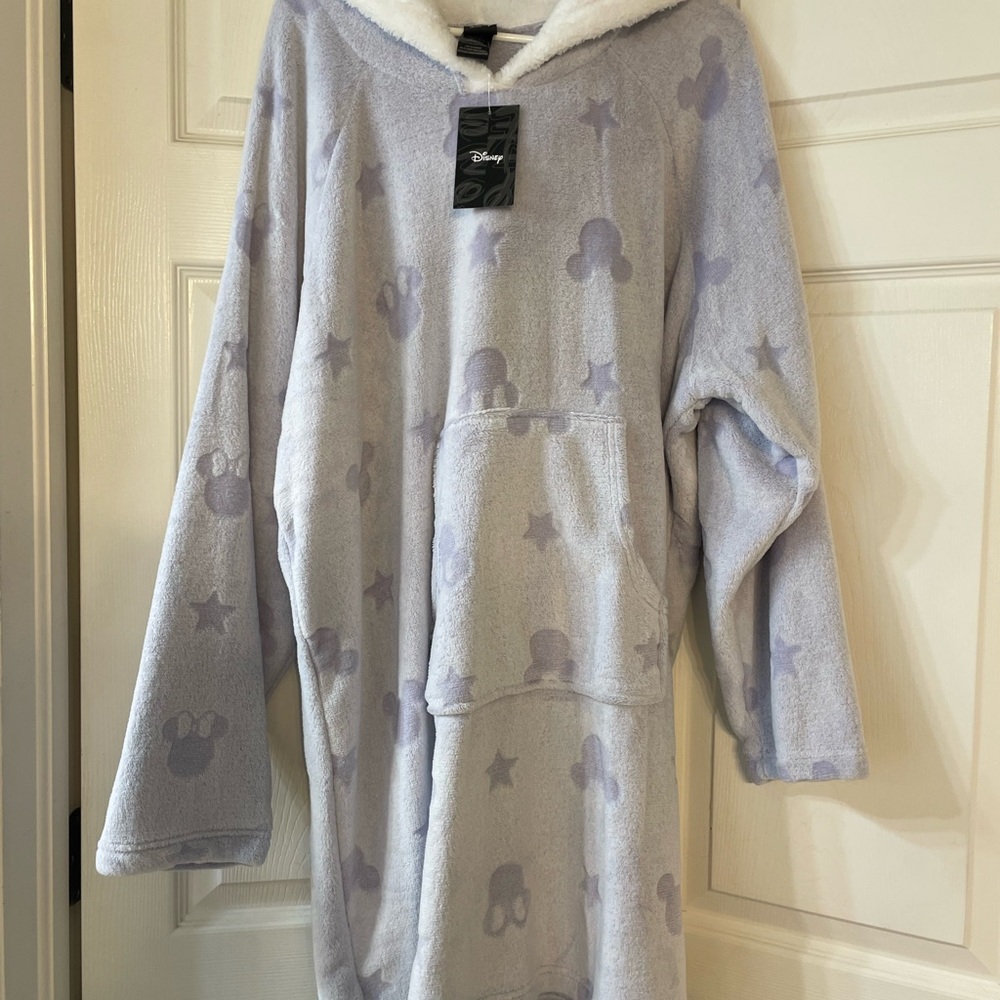 Disney Mickey Mouse snuggie sleep wear